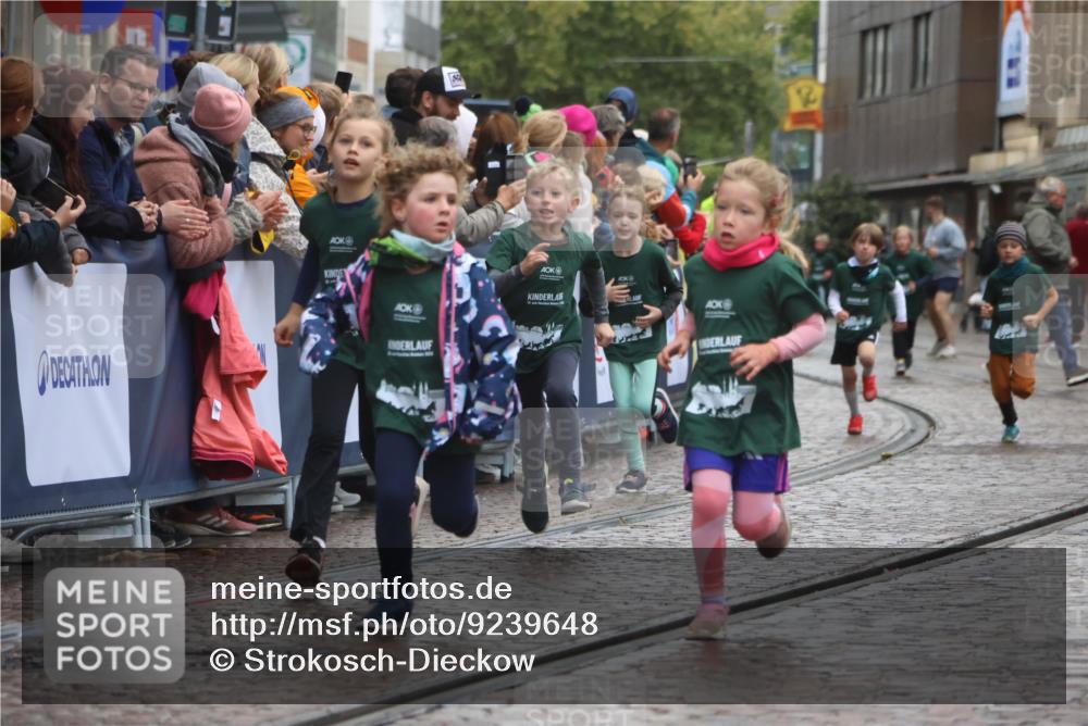 05.10.2025 - 20. swb-Marathon Bremen Strokosch-Dieckow http://msf.ph/oto/9239648 05.10.2025 15:21:42 Ziel  meine-sportfotos.de