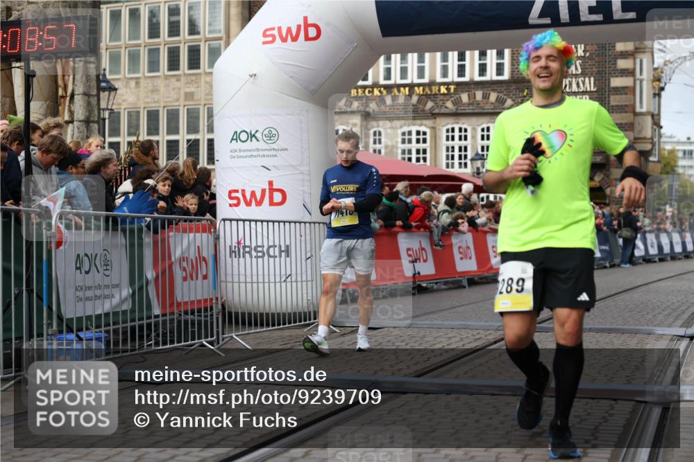 05.10.2025 - 20. swb-Marathon Bremen Yannick Fuchs http://msf.ph/oto/9239709 05.10.2025 10:39:46 Ziel 9289, 9671, 10525, 11418, 11474 meine-sportfotos.de