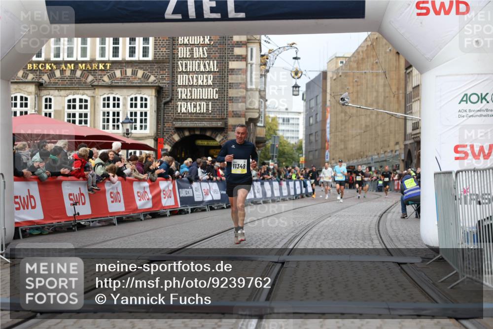05.10.2025 - 20. swb-Marathon Bremen Yannick Fuchs http://msf.ph/oto/9239762 05.10.2025 10:39:49 Ziel 9289, 10525, 10753, 11349, 11418 meine-sportfotos.de