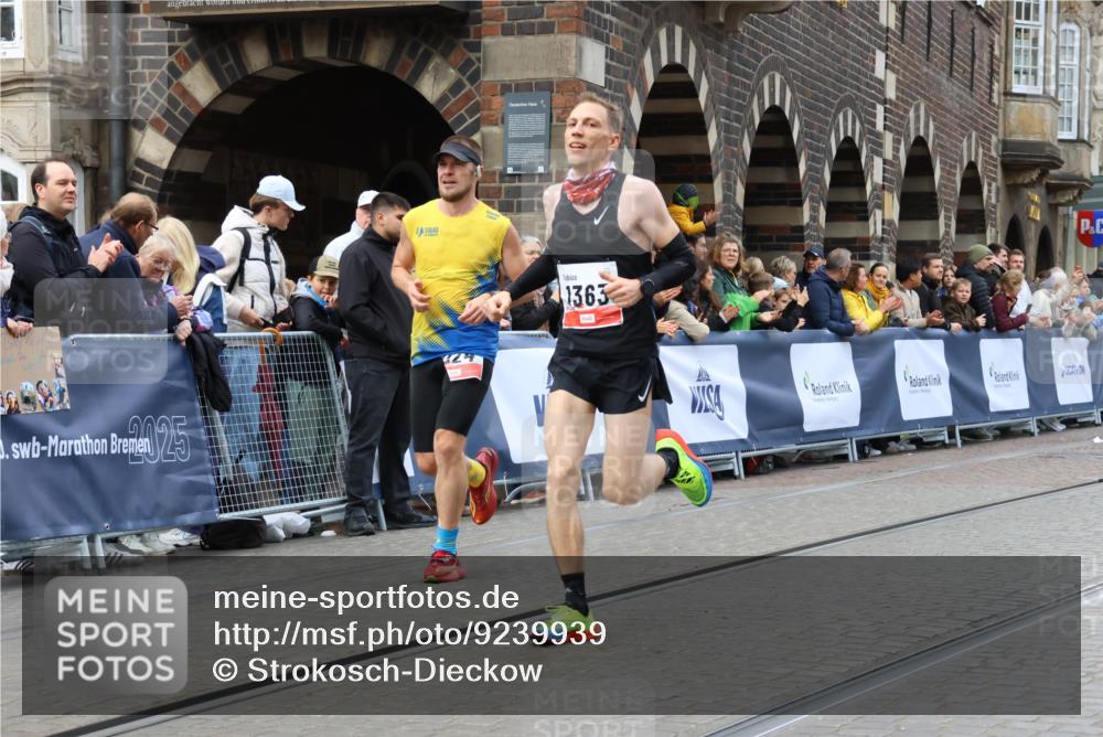 05.10.2025 - 20. swb-Marathon Bremen Strokosch-Dieckow http://msf.ph/oto/9239939 05.10.2025 12:42:19 Ziel 456, 1024, 1363, 1921 meine-sportfotos.de