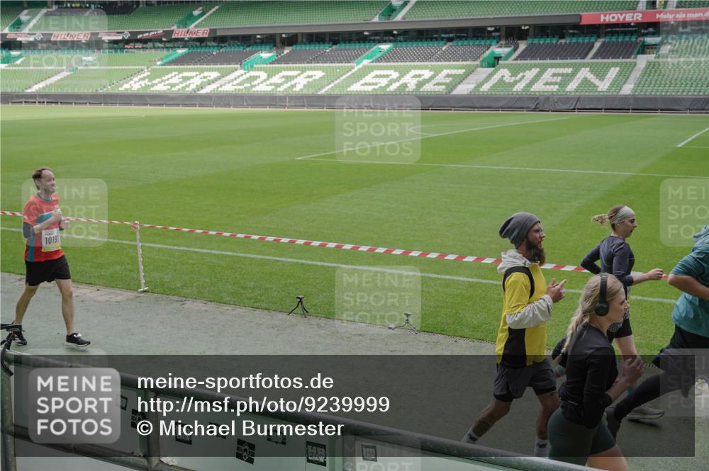 05.10.2025 - 20. swb-Marathon Bremen Michael Burmester http://msf.ph/oto/9239999 05.10.2025 10:34:26 Laufen im Stadion 5172, 7101, 7147, 7215, 9266, 9292, 9309, 9314, 9372, 9430, 9472, 9489, 9521, 9529, 9547, 9585, 9591, 9669, 9714, 9719, 9720, 9766, 9783, 9797, 9820, 9844, 9847, 9872, 9881, 9882, 9902, 9932, 9943, 9947, 9952, 10003, 10005, 10009, 10015, 10024, 10028, 10069, 10080, 10088, 10107, 10111, 10116, 10178, 10191, 10195, 10196, 10200, 10231, 10261, 10285, 10287, 10302, 10307, 10329, 10341, 10397, 10398, 10408, 10424, 10466, 10527, 10590, 10641, 10645, 10648, 10758 meine-sportfotos.de