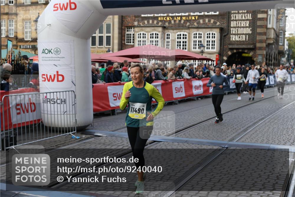 05.10.2025 - 20. swb-Marathon Bremen Yannick Fuchs http://msf.ph/oto/9240040 05.10.2025 11:08:11 Ziel 8123, 9557, 10365, 10706, 10782, 10783, 11490, 11677 meine-sportfotos.de