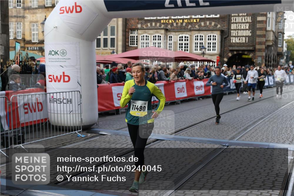 05.10.2025 - 20. swb-Marathon Bremen Yannick Fuchs http://msf.ph/oto/9240045 05.10.2025 11:08:11 Ziel 8123, 9557, 10365, 10706, 10782, 10783, 11490, 11677 meine-sportfotos.de