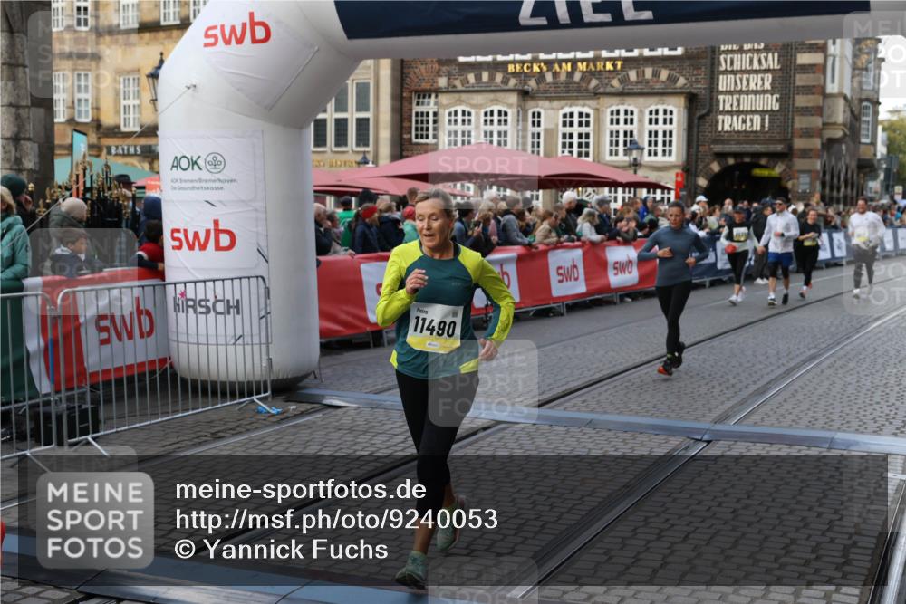 05.10.2025 - 20. swb-Marathon Bremen Yannick Fuchs http://msf.ph/oto/9240053 05.10.2025 11:08:11 Ziel 8123, 9557, 10365, 10706, 10782, 10783, 11490, 11677 meine-sportfotos.de