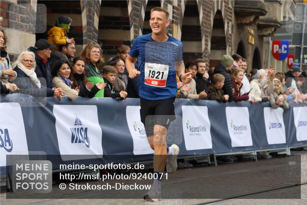 05.10.2025 - 20. swb-Marathon Bremen Strokosch-Dieckow http://msf.ph/oto/9240071 05.10.2025 12:42:24 Ziel 456, 1921 meine-sportfotos.de