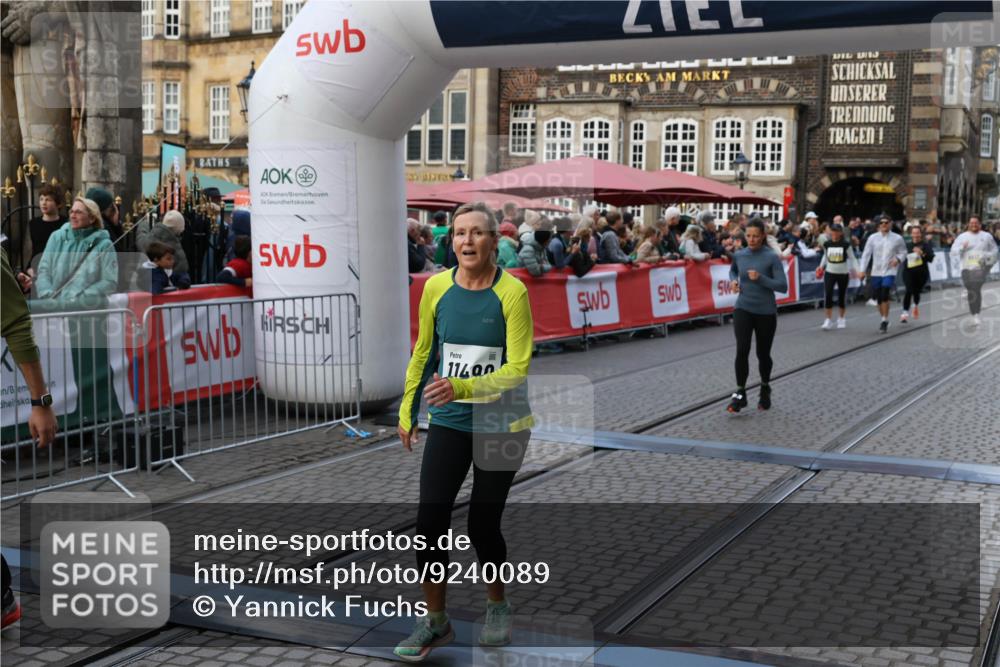 05.10.2025 - 20. swb-Marathon Bremen Yannick Fuchs http://msf.ph/oto/9240089 05.10.2025 11:08:12 Ziel 8123, 9557, 9617, 10365, 10782, 10783, 11309, 11490, 11677 meine-sportfotos.de
