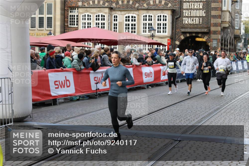 05.10.2025 - 20. swb-Marathon Bremen Yannick Fuchs http://msf.ph/oto/9240117 05.10.2025 11:08:12 Ziel 8123, 9557, 9617, 10365, 10782, 10783, 11309, 11490, 11677 meine-sportfotos.de