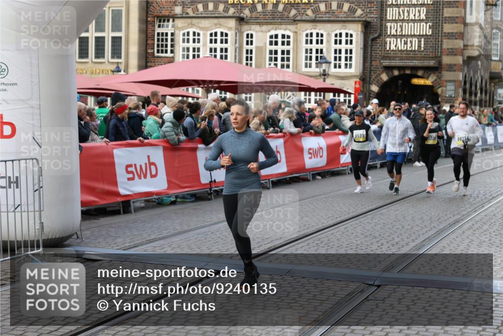 05.10.2025 - 20. swb-Marathon Bremen Yannick Fuchs http://msf.ph/oto/9240135 05.10.2025 11:08:13 Ziel 8123, 9557, 9599, 9617, 9874, 10125, 10365, 11309, 11490, 11677 meine-sportfotos.de