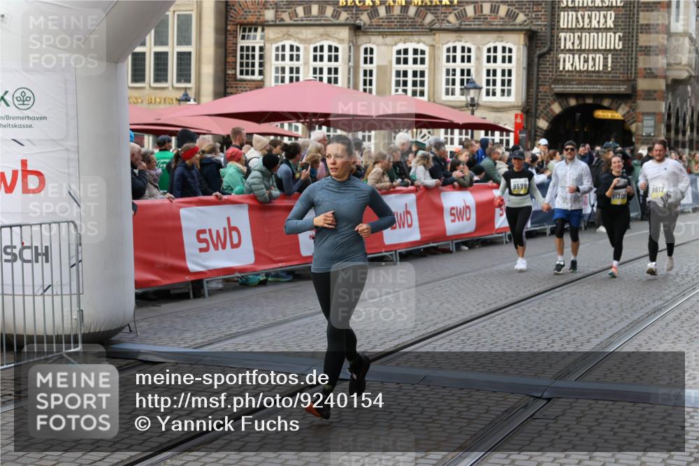 05.10.2025 - 20. swb-Marathon Bremen Yannick Fuchs http://msf.ph/oto/9240154 05.10.2025 11:08:13 Ziel 8123, 9557, 9599, 9617, 9874, 10125, 10365, 11309, 11490, 11677 meine-sportfotos.de