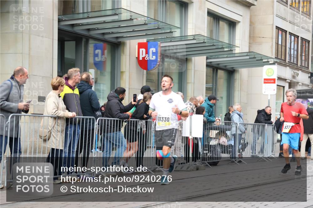 05.10.2025 - 20. swb-Marathon Bremen Strokosch-Dieckow http://msf.ph/oto/9240276 05.10.2025 10:47:24 Ziel 9339, 9377, 9924, 9929, 10062, 10073, 10089, 10382, 10601, 10676, 10850, 10875, 10929, 10947, 11244, 11330, 11409, 11628, 11708, 9339, 9377, 9924, 9929, 10062, 10073, 10089, 10382, 10601, 10676, 10850, 10875, 10929, 10947, 11244, 11330, 11409, 11628, 11708 meine-sportfotos.de