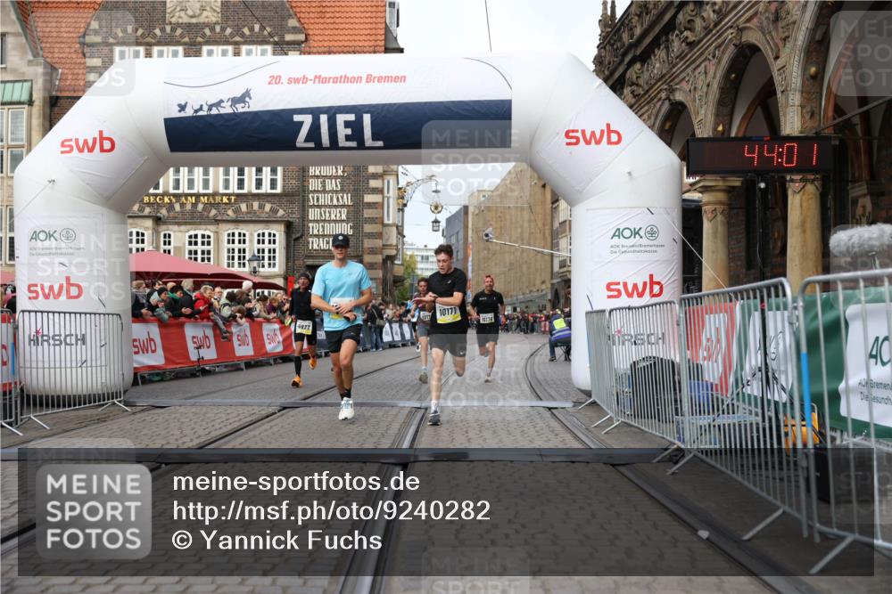 05.10.2025 - 20. swb-Marathon Bremen Yannick Fuchs http://msf.ph/oto/9240282 05.10.2025 10:39:57 Ziel 9213, 9922, 10052, 10171, 10175, 10176, 10753, 11335, 11349 meine-sportfotos.de