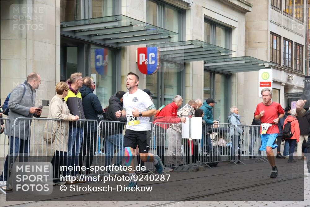 05.10.2025 - 20. swb-Marathon Bremen Strokosch-Dieckow http://msf.ph/oto/9240287 05.10.2025 10:47:24 Ziel 9339, 9377, 9924, 9929, 10062, 10073, 10089, 10382, 10601, 10676, 10850, 10875, 10929, 10947, 11244, 11330, 11409, 11628, 11708, 9339, 9377, 9924, 9929, 10062, 10073, 10089, 10382, 10601, 10676, 10850, 10875, 10929, 10947, 11244, 11330, 11409, 11628, 11708 meine-sportfotos.de