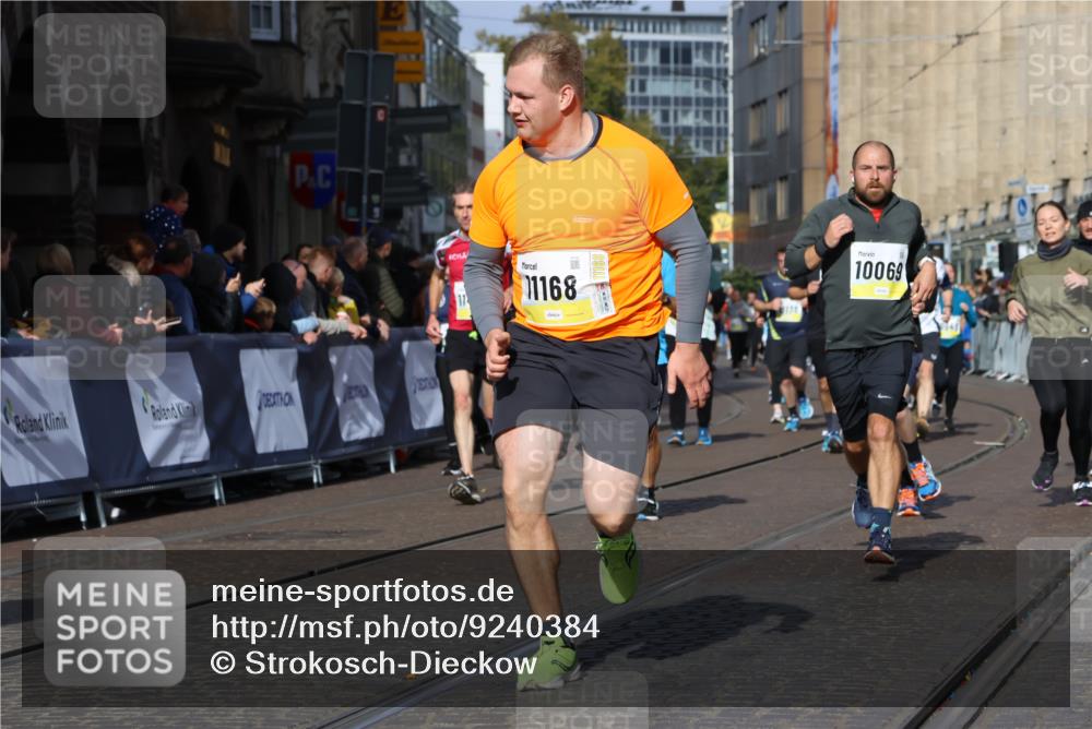 05.10.2025 - 20. swb-Marathon Bremen Strokosch-Dieckow http://msf.ph/oto/9240384 05.10.2025 10:57:02 Ziel 5172, 9231, 9314, 9451, 9797, 9937, 10069, 10867, 11168, 11435, 11566 meine-sportfotos.de