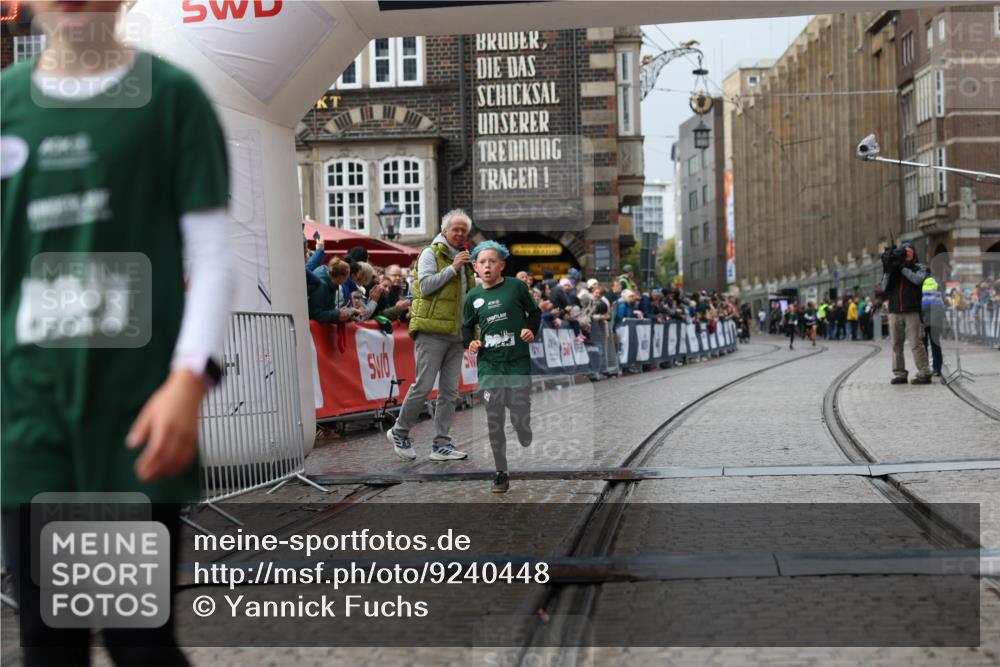 05.10.2025 - 20. swb-Marathon Bremen Yannick Fuchs http://msf.ph/oto/9240448 05.10.2025 15:19:19 Ziel  meine-sportfotos.de