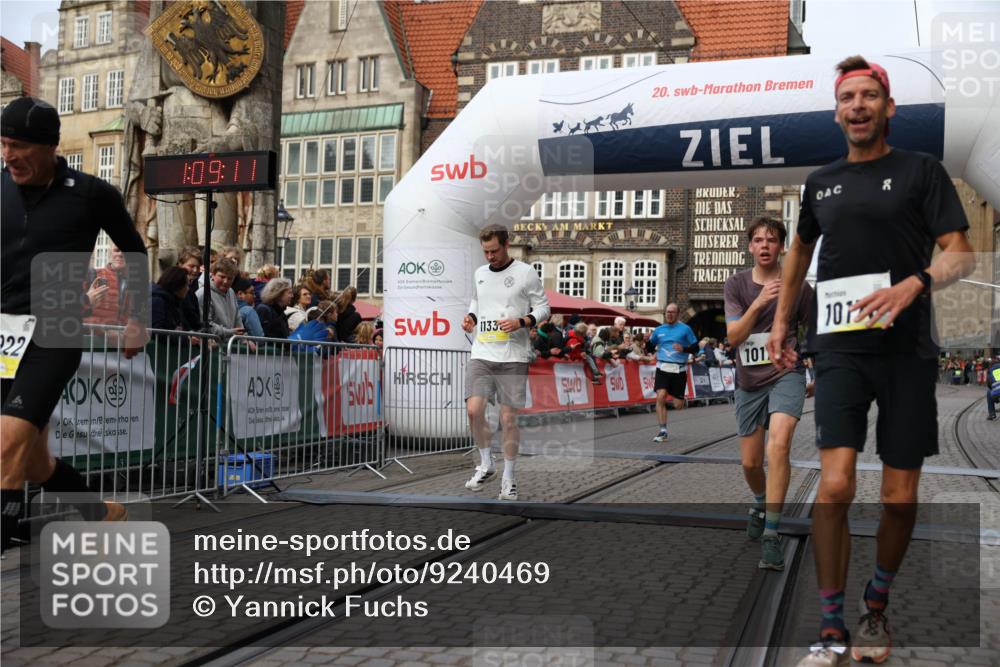 05.10.2025 - 20. swb-Marathon Bremen Yannick Fuchs http://msf.ph/oto/9240469 05.10.2025 10:40:00 Ziel 9213, 9922, 10052, 10171, 10175, 10176, 11335 meine-sportfotos.de