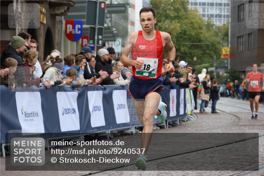 05.10.2025 - 20. swb-Marathon Bremen Strokosch-Dieckow http://msf.ph/oto/9240537 05.10.2025 12:42:38 Ziel 18, 1117 meine-sportfotos.de