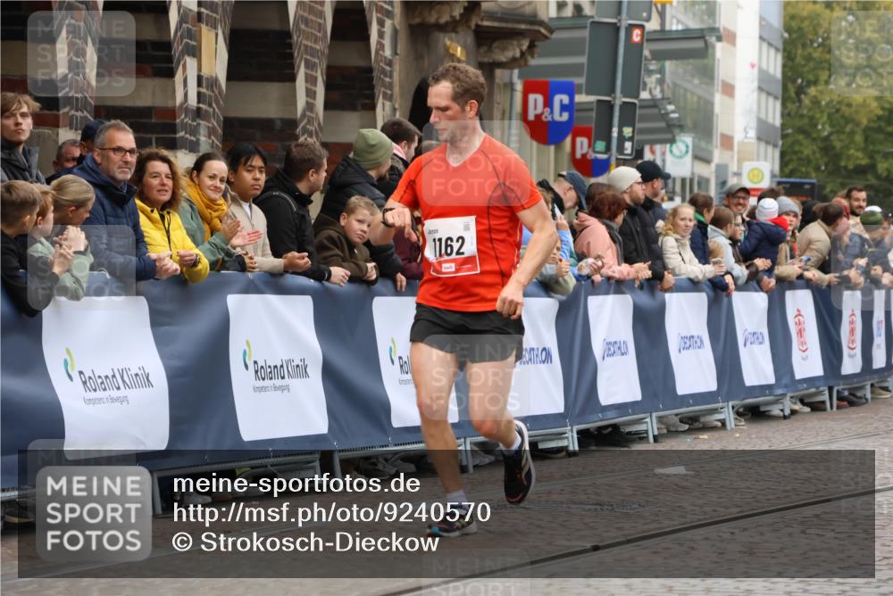 05.10.2025 - 20. swb-Marathon Bremen Strokosch-Dieckow http://msf.ph/oto/9240570 05.10.2025 12:42:47 Ziel 1162 meine-sportfotos.de