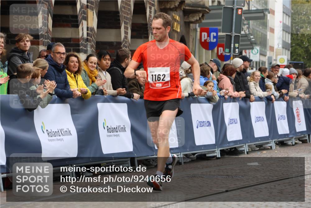 05.10.2025 - 20. swb-Marathon Bremen Strokosch-Dieckow http://msf.ph/oto/9240656 05.10.2025 12:42:47 Ziel 1162 meine-sportfotos.de