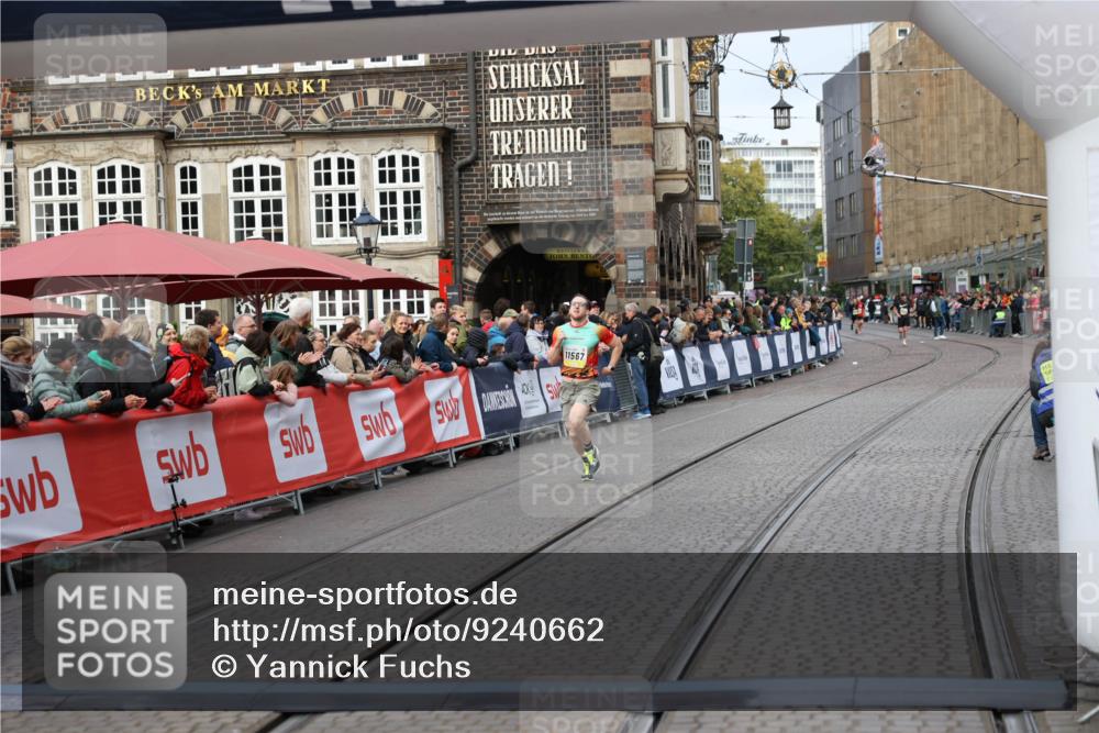 05.10.2025 - 20. swb-Marathon Bremen Yannick Fuchs http://msf.ph/oto/9240662 05.10.2025 10:40:11 Ziel 10276, 11567 meine-sportfotos.de