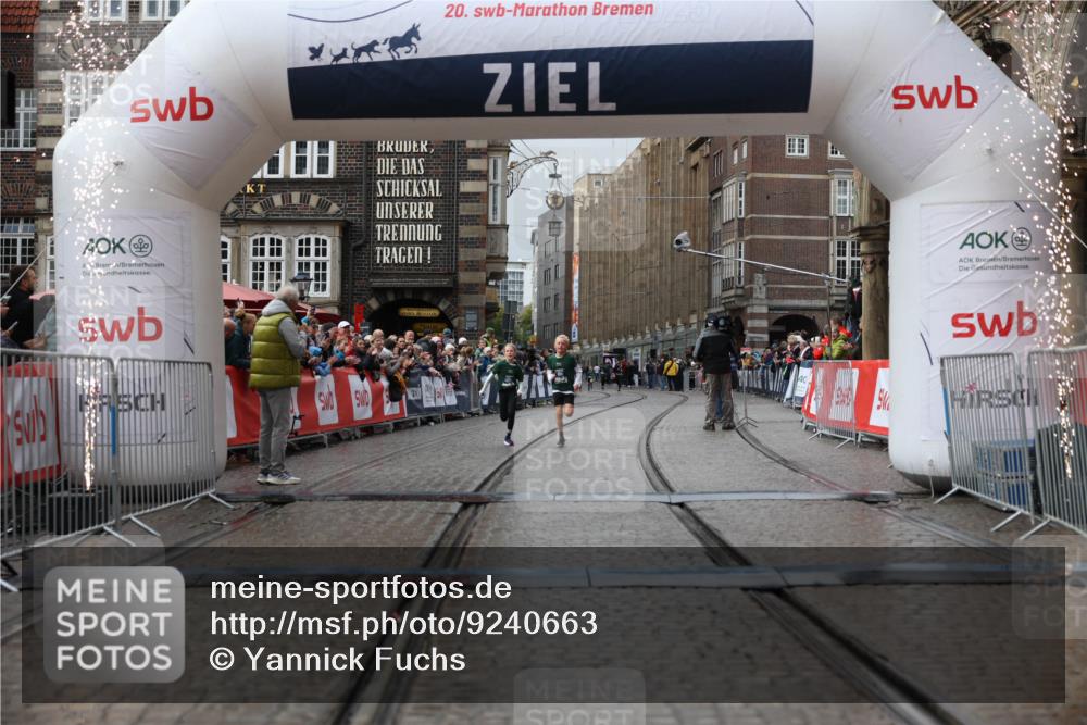 05.10.2025 - 20. swb-Marathon Bremen Yannick Fuchs http://msf.ph/oto/9240663 05.10.2025 15:19:26 Ziel  meine-sportfotos.de