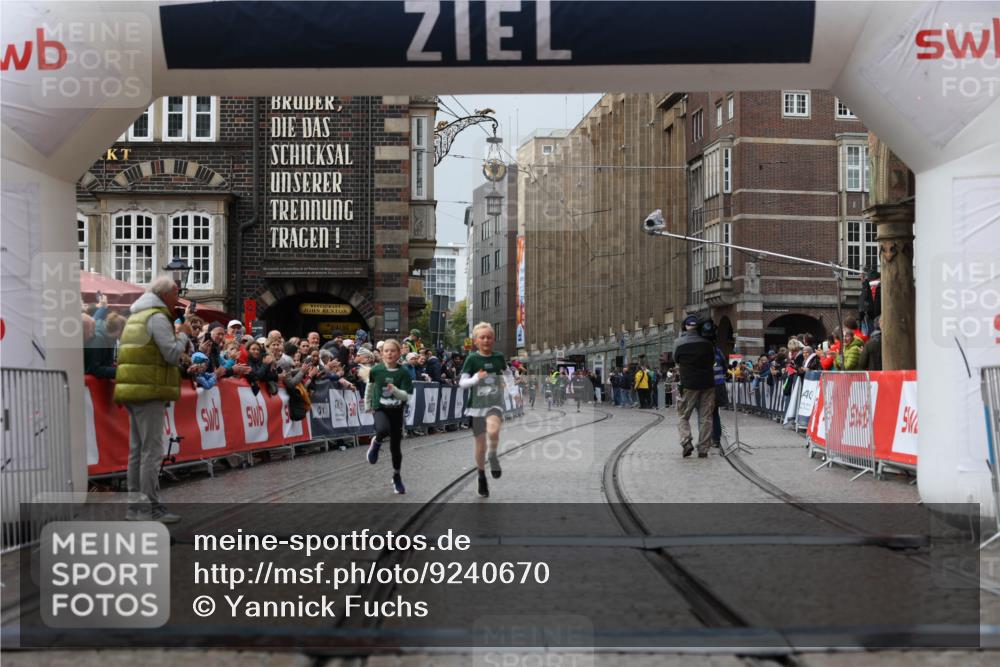 05.10.2025 - 20. swb-Marathon Bremen Yannick Fuchs http://msf.ph/oto/9240670 05.10.2025 15:19:27 Ziel  meine-sportfotos.de