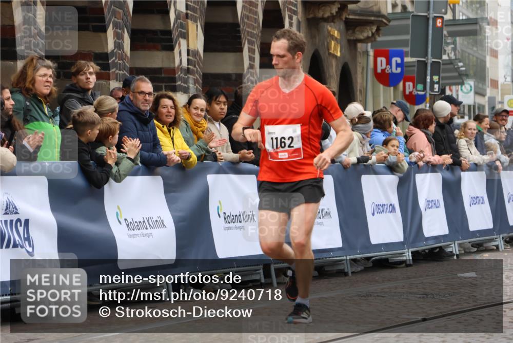 05.10.2025 - 20. swb-Marathon Bremen Strokosch-Dieckow http://msf.ph/oto/9240718 05.10.2025 12:42:47 Ziel 1162 meine-sportfotos.de