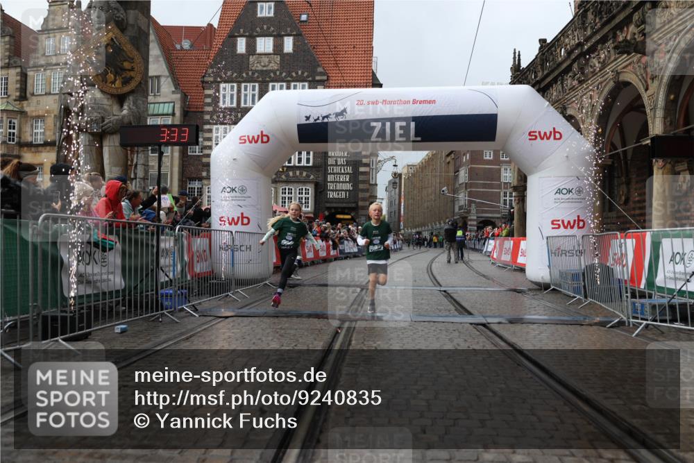 05.10.2025 - 20. swb-Marathon Bremen Yannick Fuchs http://msf.ph/oto/9240835 05.10.2025 15:19:29 Ziel  meine-sportfotos.de