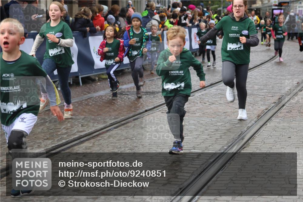 05.10.2025 - 20. swb-Marathon Bremen Strokosch-Dieckow http://msf.ph/oto/9240851 05.10.2025 15:22:17 Ziel 1335 meine-sportfotos.de