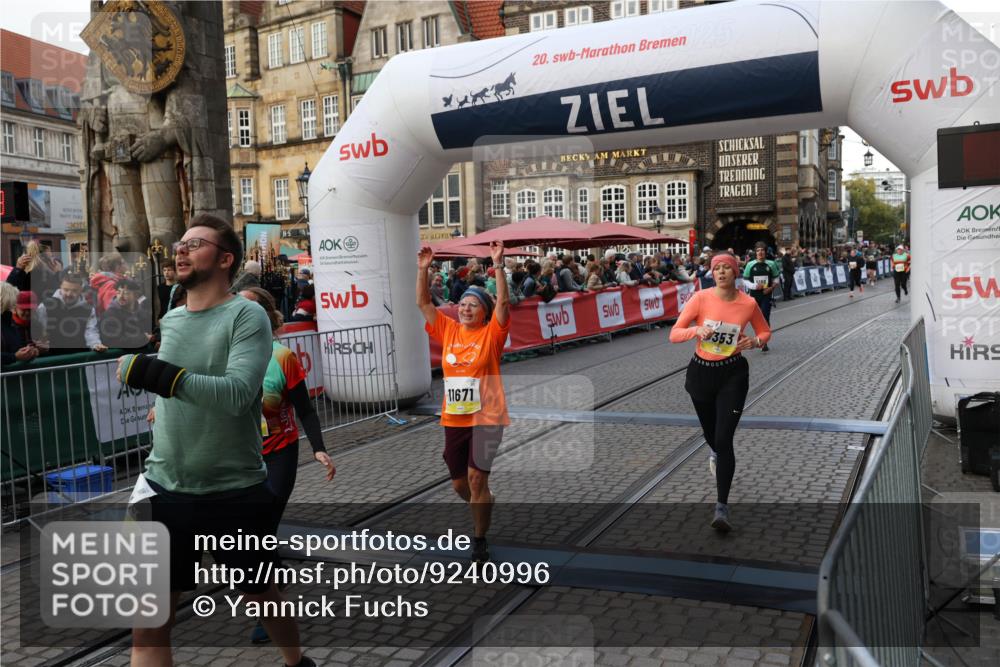 05.10.2025 - 20. swb-Marathon Bremen Yannick Fuchs http://msf.ph/oto/9240996 05.10.2025 11:08:29 Ziel 9186, 9353, 9401, 9519, 10132, 11097, 11232, 11671 meine-sportfotos.de