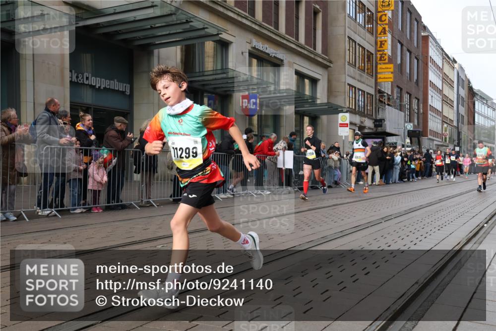 05.10.2025 - 20. swb-Marathon Bremen Strokosch-Dieckow http://msf.ph/oto/9241140 05.10.2025 10:47:59 Ziel 8787, 9223, 9293, 9298, 9404, 9437, 9641, 9665, 9704, 9706, 9810, 9958, 10109, 10131, 10177, 10211, 10428, 10685, 10723, 10931, 10953, 11005, 11119, 11292, 11299, 11357, 11505, 11561, 11637, 8787, 9223, 9293, 9298, 9404, 9437, 9641, 9665, 9704, 9706, 9810, 9958, 10109, 10131, 10177, 10211, 10428, 10685, 10723, 10931, 10953, 11005, 11119, 11292, 11299, 11357, 11505, 11561, 11637 meine-sportfotos.de
