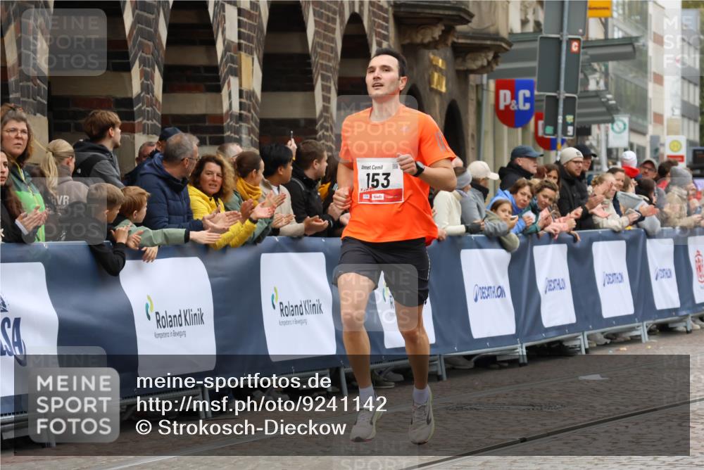 05.10.2025 - 20. swb-Marathon Bremen Strokosch-Dieckow http://msf.ph/oto/9241142 05.10.2025 12:43:21 Ziel 153, 1643 meine-sportfotos.de
