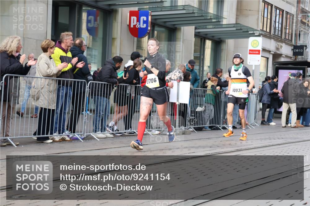 05.10.2025 - 20. swb-Marathon Bremen Strokosch-Dieckow http://msf.ph/oto/9241154 05.10.2025 10:47:59 Ziel 8787, 9223, 9293, 9298, 9404, 9437, 9641, 9665, 9704, 9706, 9810, 9958, 10109, 10131, 10177, 10211, 10428, 10685, 10723, 10931, 10953, 11005, 11119, 11292, 11299, 11357, 11505, 11561, 11637, 8787, 9223, 9293, 9298, 9404, 9437, 9641, 9665, 9704, 9706, 9810, 9958, 10109, 10131, 10177, 10211, 10428, 10685, 10723, 10931, 10953, 11005, 11119, 11292, 11299, 11357, 11505, 11561, 11637 meine-sportfotos.de