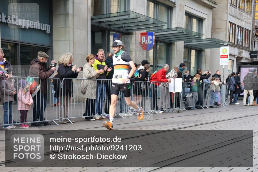 05.10.2025 - 20. swb-Marathon Bremen Strokosch-Dieckow http://msf.ph/oto/9241203 05.10.2025 10:48:01 Ziel 8787, 9223, 9293, 9298, 9385, 9404, 9437, 9478, 9641, 9665, 9704, 9706, 9810, 9958, 10109, 10131, 10177, 10211, 10428, 10685, 10723, 10931, 10953, 11005, 11119, 11292, 11299, 11357, 11505, 11561, 11637, 8787, 9223, 9293, 9298, 9385, 9404, 9437, 9478, 9641, 9665, 9704, 9706, 9810, 9958, 10109, 10131, 10177, 10211, 10428, 10685, 10723, 10931, 10953, 11005, 11119, 11292, 11299, 11357, 11505, 11561, 11637 meine-sportfotos.de