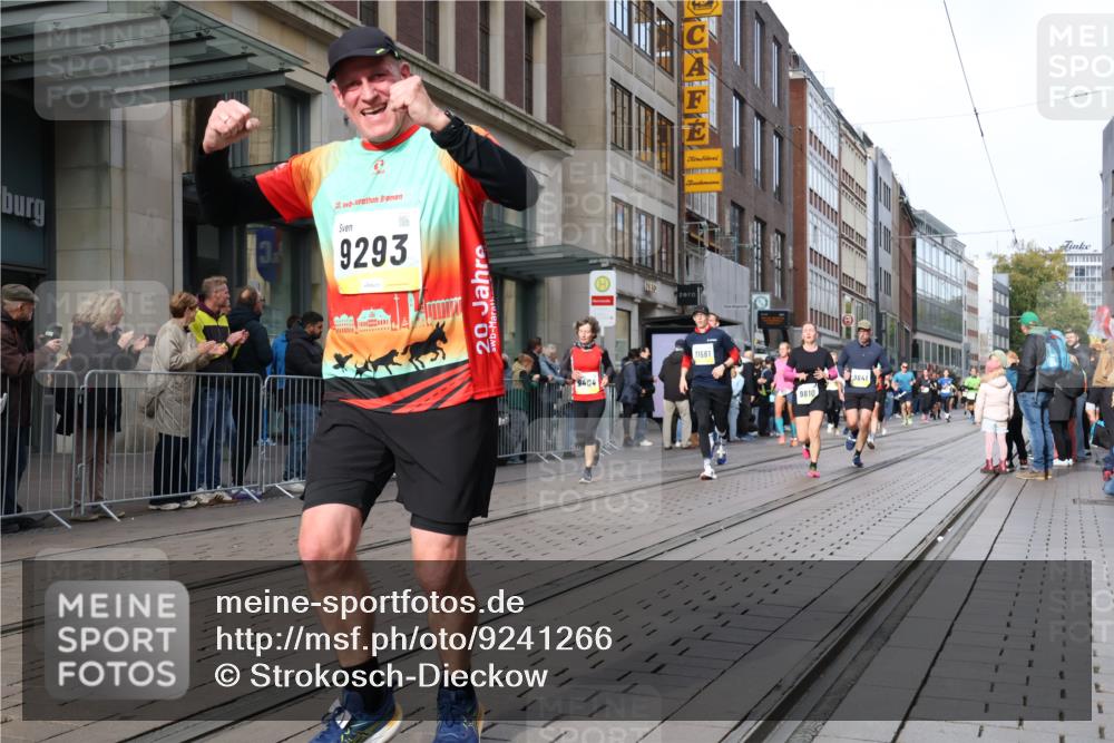 05.10.2025 - 20. swb-Marathon Bremen Strokosch-Dieckow http://msf.ph/oto/9241266 05.10.2025 10:48:03 Ziel 8787, 9223, 9293, 9298, 9385, 9404, 9437, 9478, 9641, 9665, 9704, 9706, 9810, 9958, 10109, 10131, 10177, 10211, 10428, 10685, 10931, 10953, 11005, 11119, 11292, 11299, 11357, 11505, 11561, 11637, 8787, 9223, 9293, 9298, 9385, 9404, 9437, 9478, 9641, 9665, 9704, 9706, 9810, 9958, 10109, 10131, 10177, 10211, 10428, 10685, 10931, 10953, 11005, 11119, 11292, 11299, 11357, 11505, 11561, 11637 meine-sportfotos.de