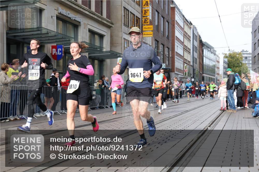 05.10.2025 - 20. swb-Marathon Bremen Strokosch-Dieckow http://msf.ph/oto/9241372 05.10.2025 10:48:06 Ziel 8787, 9223, 9293, 9298, 9385, 9404, 9406, 9437, 9478, 9641, 9665, 9704, 9706, 9810, 9958, 10109, 10131, 10177, 10211, 10303, 10685, 10931, 10953, 11005, 11096, 11119, 11292, 11357, 11505, 11561, 11637, 8787, 9223, 9293, 9298, 9385, 9404, 9406, 9437, 9478, 9641, 9665, 9704, 9706, 9810, 9958, 10109, 10131, 10177, 10211, 10303, 10685, 10931, 10953, 11005, 11096, 11119, 11292, 11357, 11505, 11561, 11637 meine-sportfotos.de