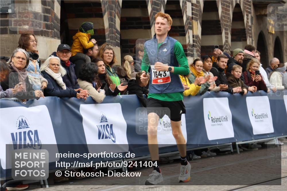 05.10.2025 - 20. swb-Marathon Bremen Strokosch-Dieckow http://msf.ph/oto/9241404 05.10.2025 12:43:25 Ziel 303, 1289, 1643 meine-sportfotos.de
