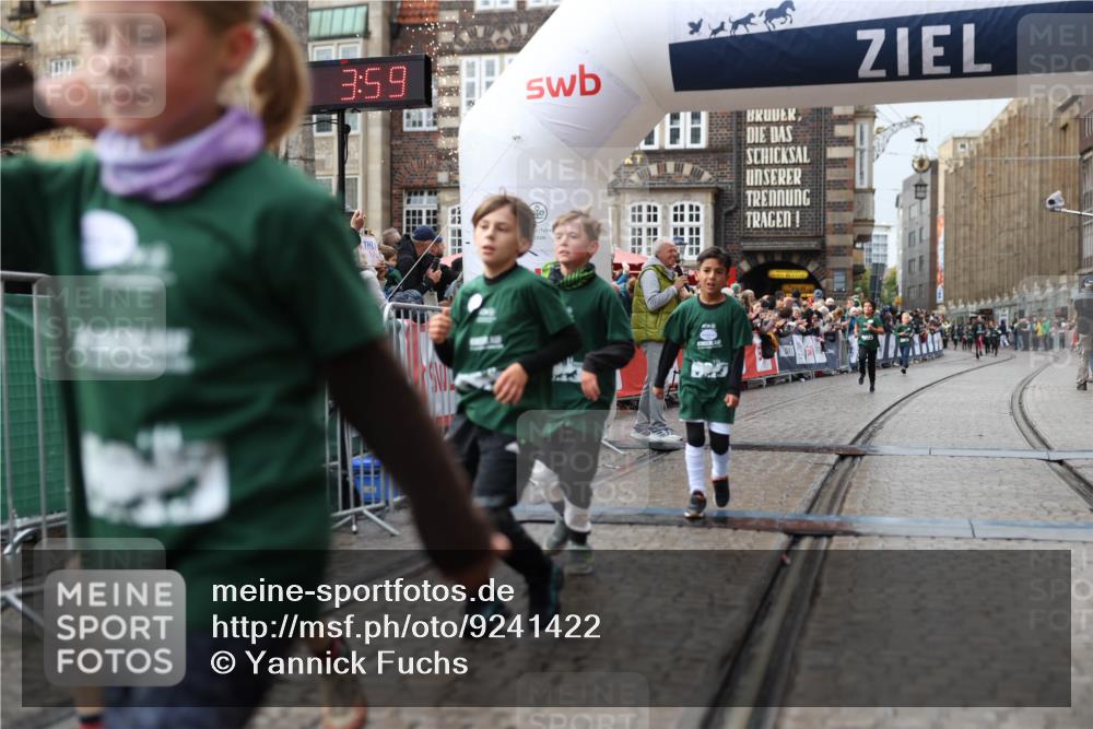 05.10.2025 - 20. swb-Marathon Bremen Yannick Fuchs http://msf.ph/oto/9241422 05.10.2025 15:19:55 Ziel  meine-sportfotos.de