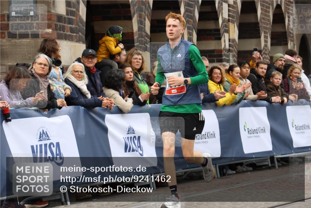 05.10.2025 - 20. swb-Marathon Bremen Strokosch-Dieckow http://msf.ph/oto/9241462 05.10.2025 12:43:25 Ziel 303, 1289, 1643 meine-sportfotos.de