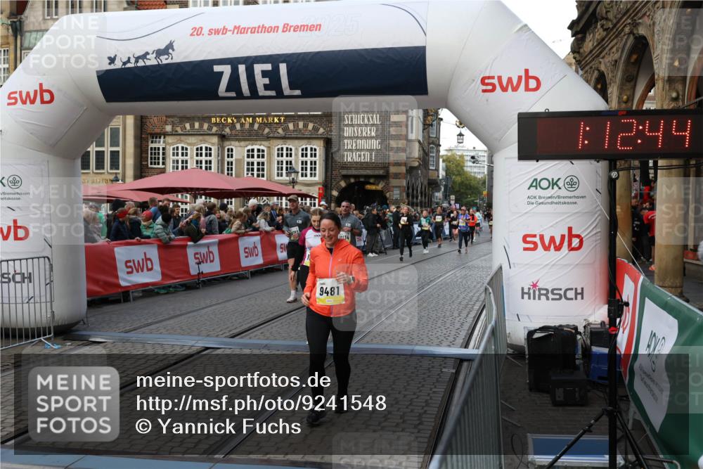 05.10.2025 - 20. swb-Marathon Bremen Yannick Fuchs http://msf.ph/oto/9241548 05.10.2025 11:08:40 Ziel 9235, 9481, 9552, 9982, 10134, 10787, 10859 meine-sportfotos.de