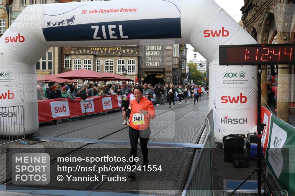 05.10.2025 - 20. swb-Marathon Bremen Yannick Fuchs http://msf.ph/oto/9241554 05.10.2025 11:08:40 Ziel 9235, 9481, 9552, 9982, 10134, 10787, 10859 meine-sportfotos.de