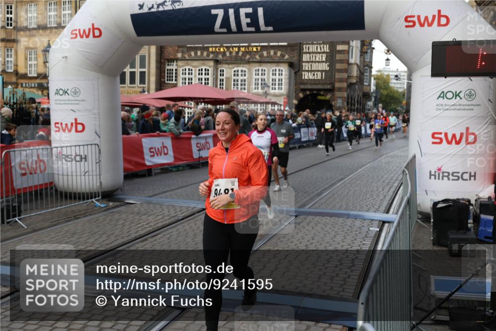 05.10.2025 - 20. swb-Marathon Bremen Yannick Fuchs http://msf.ph/oto/9241595 05.10.2025 11:08:41 Ziel 9235, 9481, 9552, 9982, 10134, 10212, 10787, 10859 meine-sportfotos.de