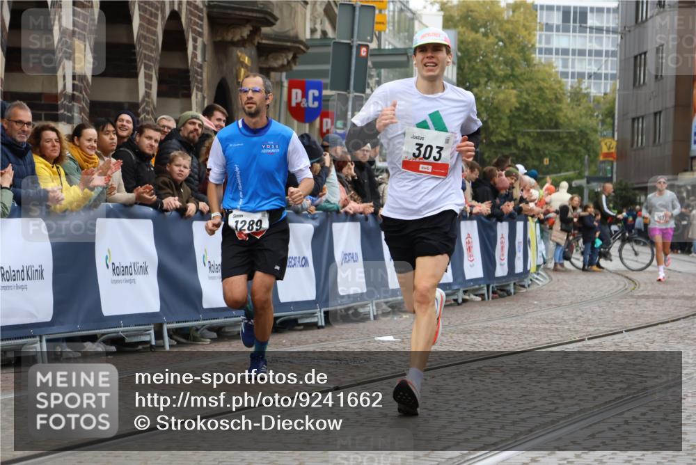 05.10.2025 - 20. swb-Marathon Bremen Strokosch-Dieckow http://msf.ph/oto/9241662 05.10.2025 12:43:32 Ziel 303, 923, 1077, 1289 meine-sportfotos.de