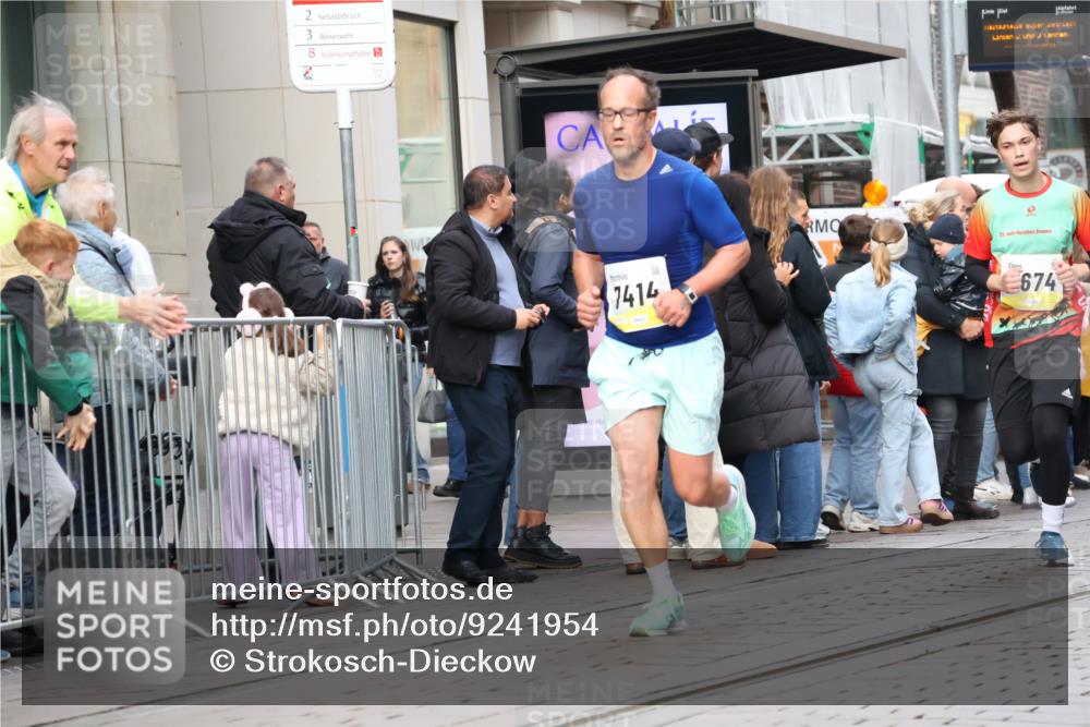 05.10.2025 - 20. swb-Marathon Bremen Strokosch-Dieckow http://msf.ph/oto/9241954 05.10.2025 10:48:28 Ziel 7414, 9255, 9261, 9406, 9482, 9583, 9674, 9729, 10047, 10303, 10799, 10877, 10973, 11096, 11248, 7414, 9255, 9261, 9406, 9482, 9583, 9674, 9729, 10047, 10303, 10799, 10877, 10973, 11096, 11248 meine-sportfotos.de