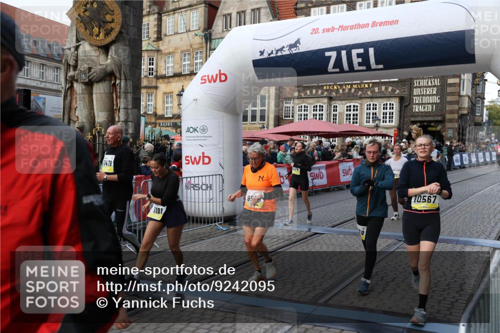 05.10.2025 - 20. swb-Marathon Bremen Yannick Fuchs http://msf.ph/oto/9242095 05.10.2025 11:08:54 Ziel 7069, 7706, 9191, 9274, 9276, 9589, 10051, 10567, 10939, 10998, 11028, 11073, 11076, 11479, 11590 meine-sportfotos.de