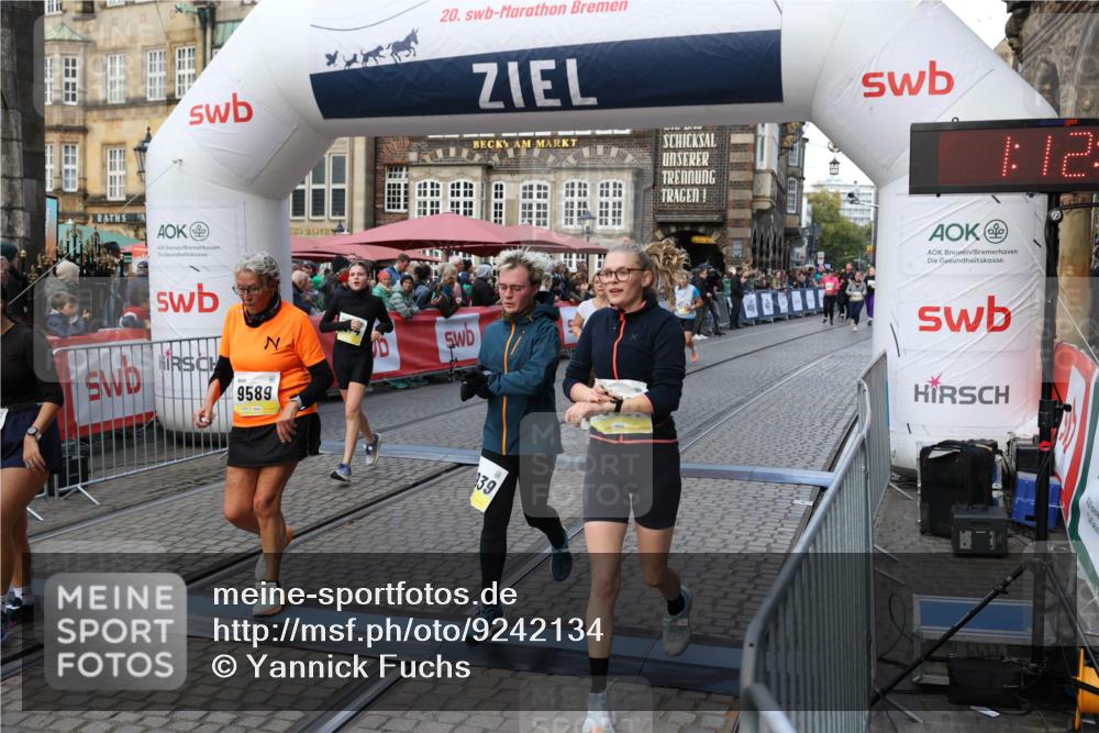05.10.2025 - 20. swb-Marathon Bremen Yannick Fuchs http://msf.ph/oto/9242134 05.10.2025 11:08:54 Ziel 7069, 7706, 9191, 9274, 9276, 9589, 10051, 10567, 10939, 10998, 11028, 11073, 11076, 11479, 11590 meine-sportfotos.de