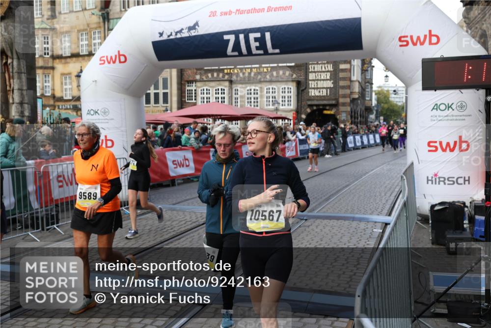 05.10.2025 - 20. swb-Marathon Bremen Yannick Fuchs http://msf.ph/oto/9242163 05.10.2025 11:08:54 Ziel 7069, 7706, 9191, 9274, 9276, 9589, 10051, 10567, 10939, 10998, 11028, 11073, 11076, 11479, 11590 meine-sportfotos.de