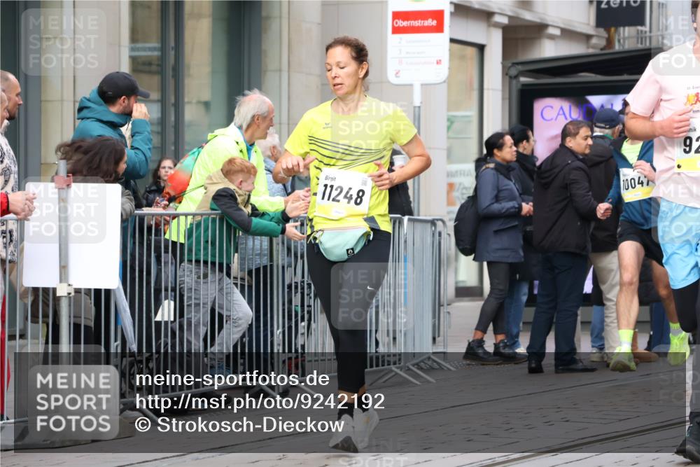 05.10.2025 - 20. swb-Marathon Bremen Strokosch-Dieckow http://msf.ph/oto/9242192 05.10.2025 10:48:36 Ziel 7202, 7414, 9014, 9216, 9255, 9261, 9317, 9482, 9556, 9583, 9674, 9729, 10047, 10449, 10733, 10799, 10877, 10973, 11248, 11695, 7202, 7414, 9014, 9216, 9255, 9261, 9317, 9482, 9556, 9583, 9674, 9729, 10047, 10449, 10733, 10799, 10877, 10973, 11248, 11695 meine-sportfotos.de