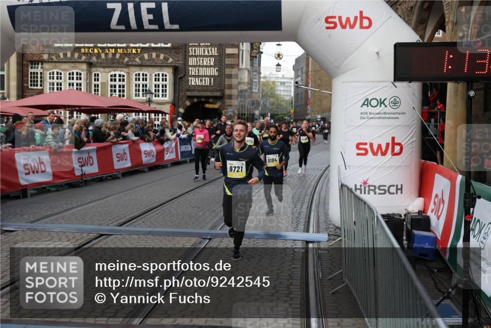05.10.2025 - 20. swb-Marathon Bremen Yannick Fuchs http://msf.ph/oto/9242545 05.10.2025 11:09:00 Ziel 9184, 9274, 9721, 9853, 9912, 10051, 10248, 10714, 10840 meine-sportfotos.de