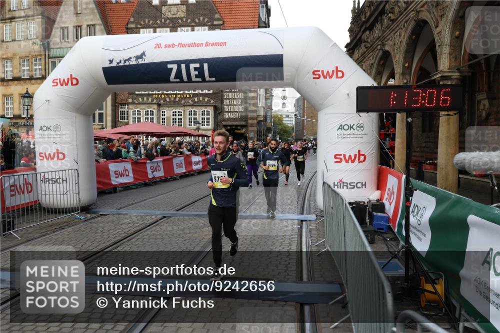05.10.2025 - 20. swb-Marathon Bremen Yannick Fuchs http://msf.ph/oto/9242656 05.10.2025 11:09:01 Ziel 9184, 9466, 9721, 9774, 9853, 9912, 10031, 10051, 10248, 10714, 10840 meine-sportfotos.de