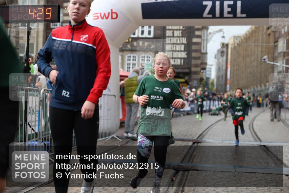 05.10.2025 - 20. swb-Marathon Bremen Yannick Fuchs http://msf.ph/oto/9242915 05.10.2025 15:20:25 Ziel  meine-sportfotos.de